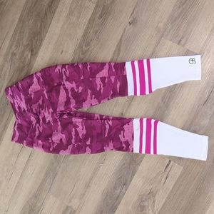 Bombshell Pink Camo Leggings